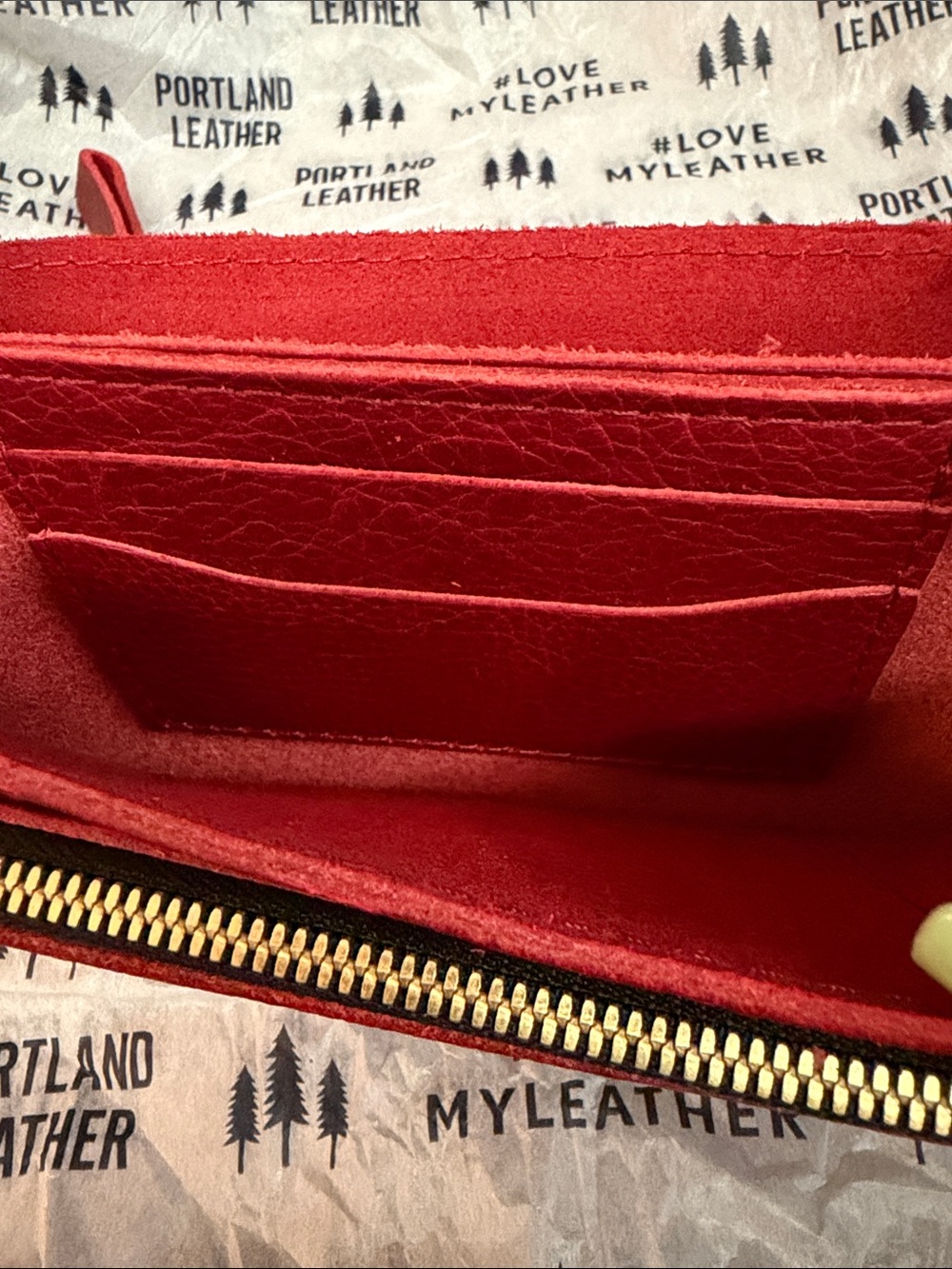 NEW Portland Leather Lily Wristlet in Chili Red org$120 (AP) - Picture 4 of 7